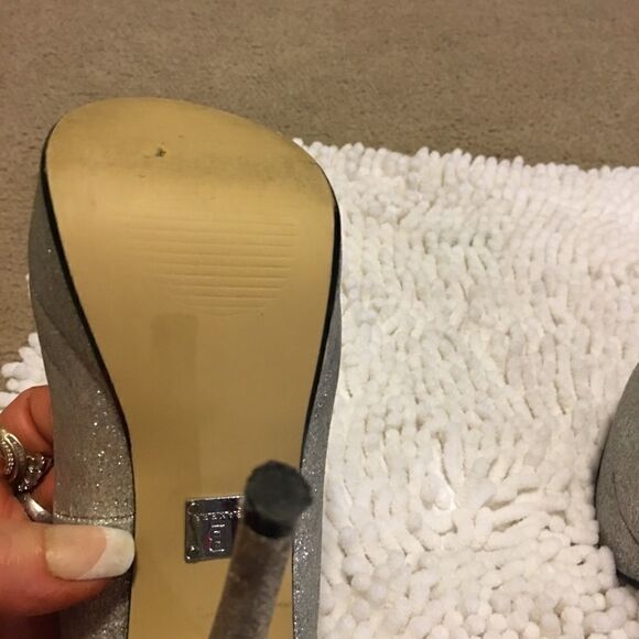 Bakers Silver Glitter Stilettos Size 6 - Picture 5 of 9